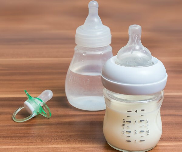 US Teen Pregnancies Down: CDC Study