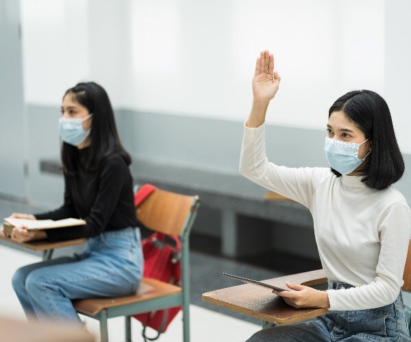 Schools Weigh Whether to Seat Students Closer Together