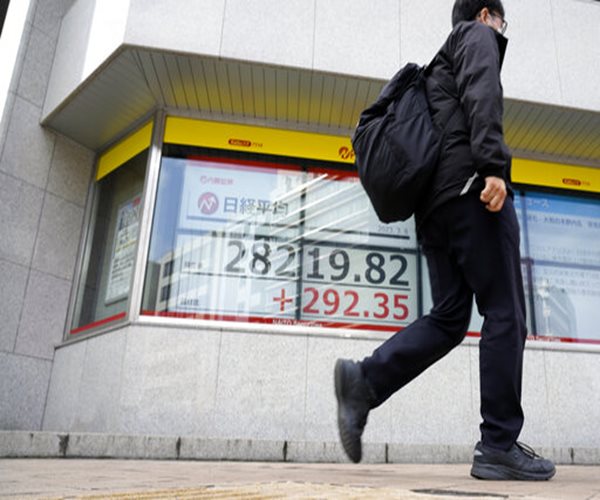 World Stocks Gain After Wall Street's Best Day in 6 Weeks