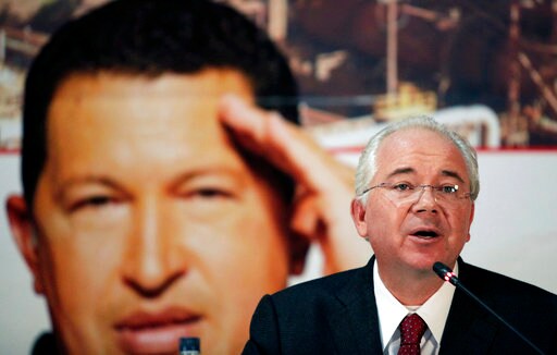 Official: US Believes Ex-Venezuela Oil Czar Took Bribes