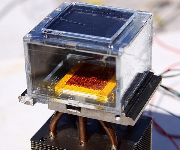 Water From Air? Solar Device Wrings H2O Out of Nowhere