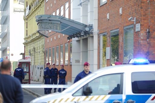 Hungary: Police Search Scientology Center in Budapest