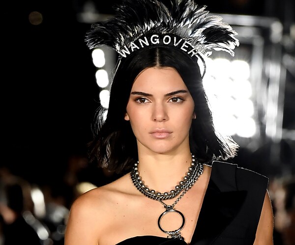 New York Fashion Week Finds Kendall Jenner Strutting Catwalk