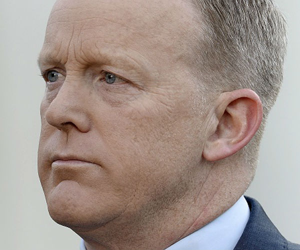 Christie's Advice to Spicer: 'Never Bring Up Hitler'