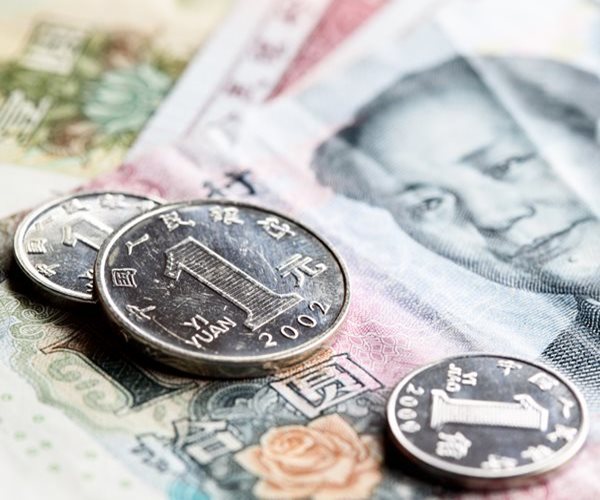 Cash Is Leaving China Again, Pressuring Yuan