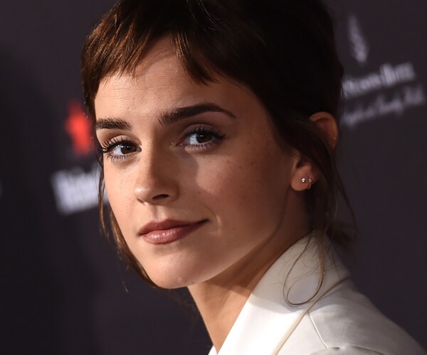 Emma Watson Donates $1.4 Million to #TimesUp Mirror Fund