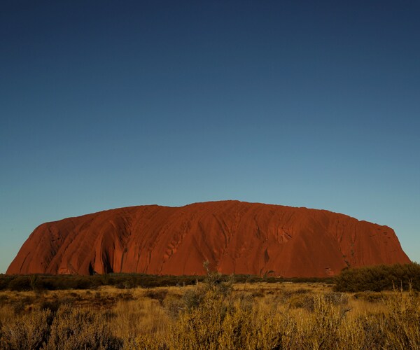 Uluru Rock Death: Japanese Tourist Collapses on Australia's Ayers Rock