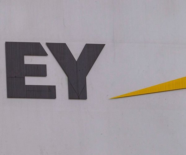 EY Calls Off Plan to Split Audit, Consulting Units 