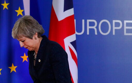 UK's Theresa May Faces Pressure to Step Down to Save Brexit