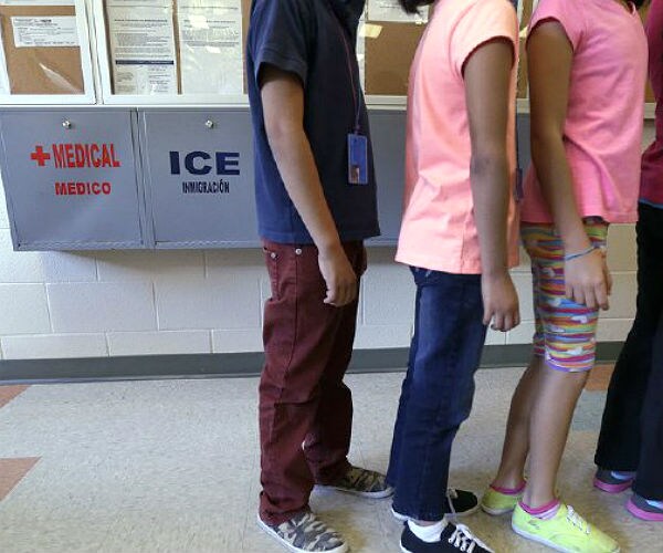 Ark. Lawmakers Oppose Former Jobs Center as Immigrant Housing 