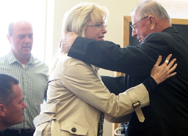 Henry Rayhons Not Guilty of Sexually Abusing His Wife Stricken With Alzheimer's