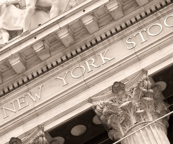 Small Investors Become Dip Buyers as Energy Shock Sinks Stocks