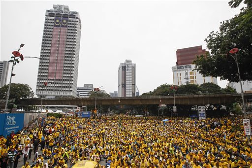 Huge Malaysia Rally for Najib's Resignation Enters 2nd Day