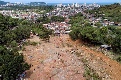 Tally of Brazilians Missing after Landslides Rises to 43