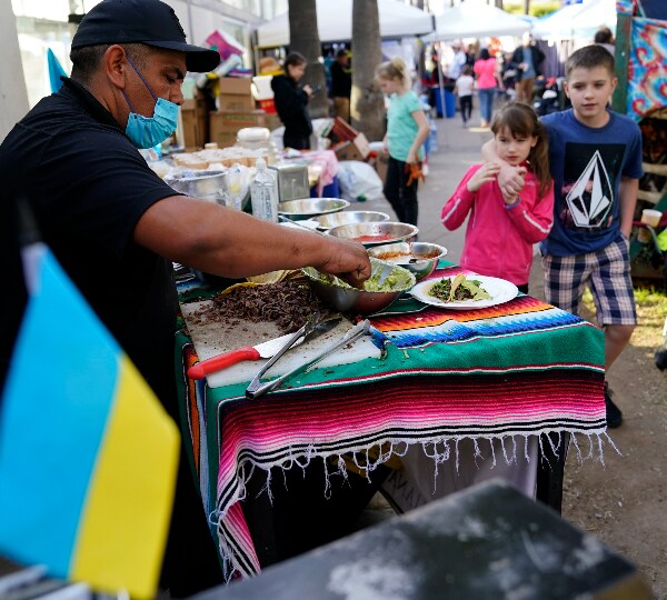 Ukrainian Refugees Find Fastest Route to US Is Through Mexico