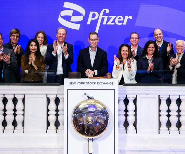 Futures Edge Lower as Investors Weigh Mideast War Risks