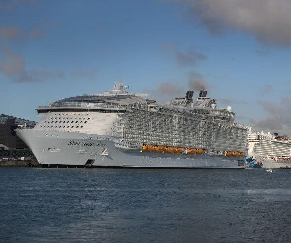 Royal Caribbean Beats Quarterly Revenue Estimates 