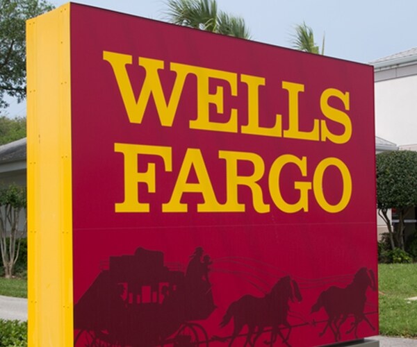 Wells Fargo Bans Cryptocurrency Purchases on Its Credit Cards