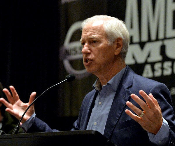 CDs, Vinyl Outsell Digital Downloads; Streaming Still King