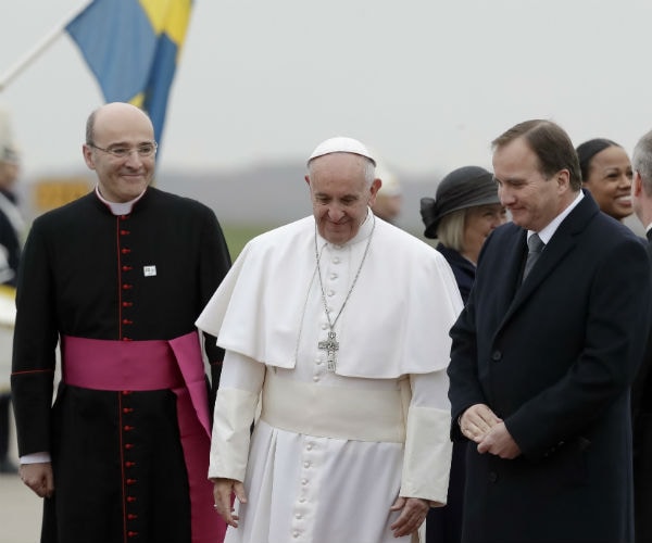 Reformer Pope Arrives in Sweden to Mark Luther's Reformation