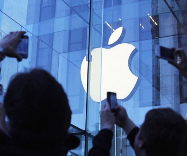 Tech Breakthroughs Take a Backseat in Upcoming Apple iPhone Launch