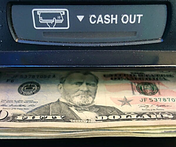 Wealthy Investors Worry About Lack of Cash If Pandemic Returns