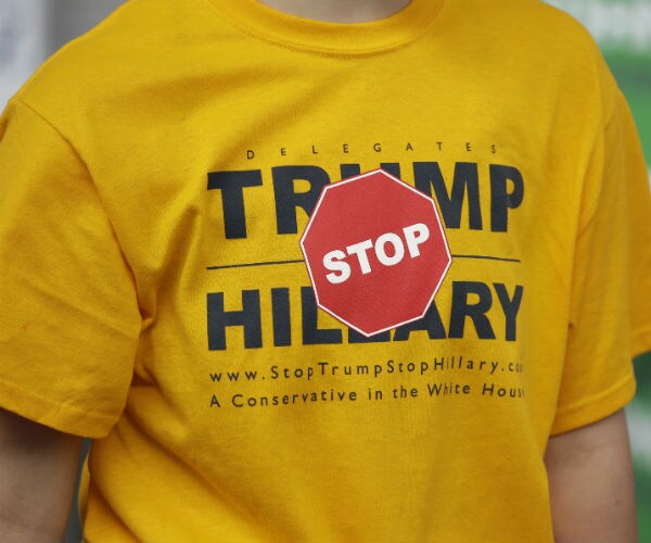 Trump Hits Low, Clinton Fails to Rise