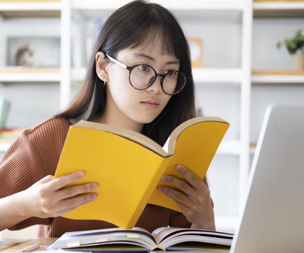 Stock Traders Reap Billions With Stampede Into Online Learning