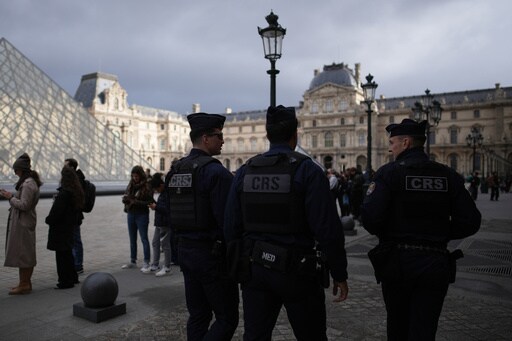 Police Say Louvre Defenses Lagged as Jewel-heist Suspects near Custody Cutoff