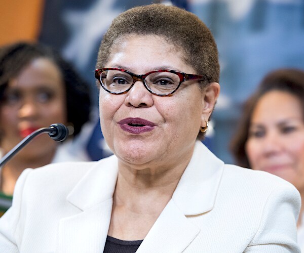 karen bass wears white and delivers remarks before president donald trump's state of the union address