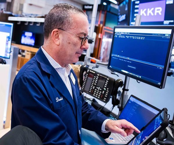Futures Start 2026 Higher as Risk Appetite Returns