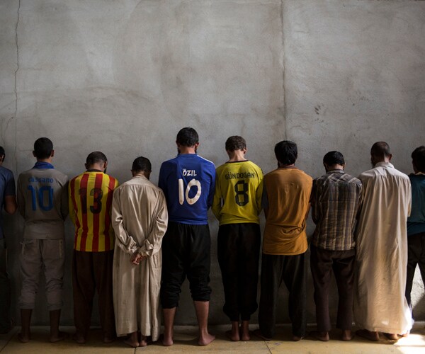 ISIS Fighters Surrender After Losing Hawija