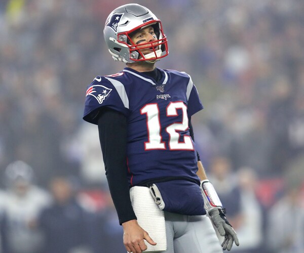 nfl quarterback tom brady