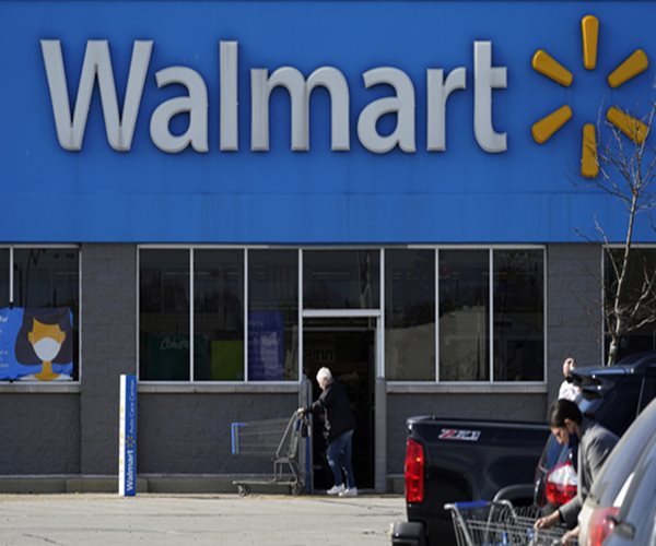 Walmart Attracts More Shoppers Seeking Bargains in Q3