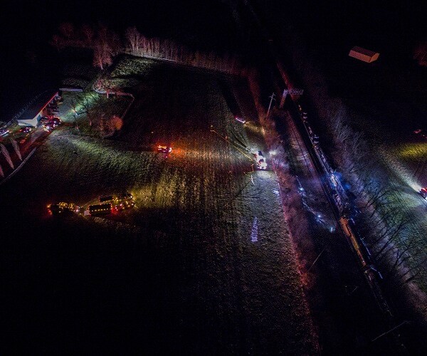 Trains Derail in Kentucky After Colliding, 4 Injured