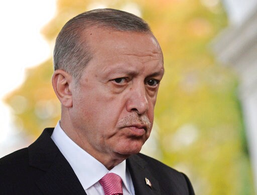 Turkey Says it Won't Buckle in Visa Dispute