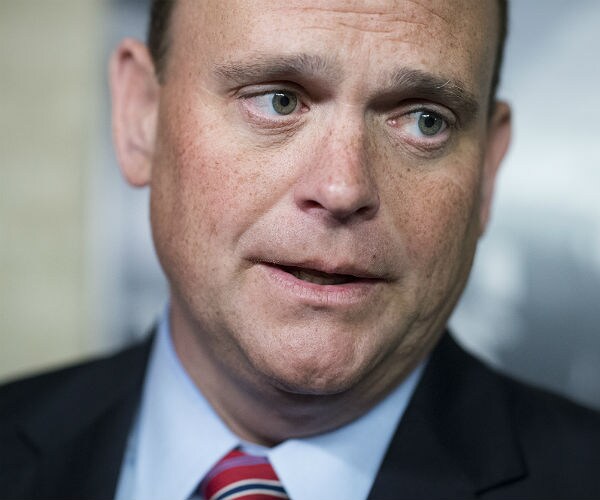 Bipartisan Lawmakers Call for Spending Bill With No Ideological Provisions