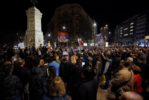 Serbia Anti-government Protesters Surround State TV Building
