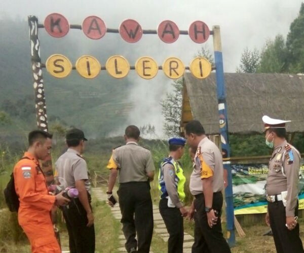 Aid Helicopter Crash Kills 8 After Indonesian Volcano Erupts