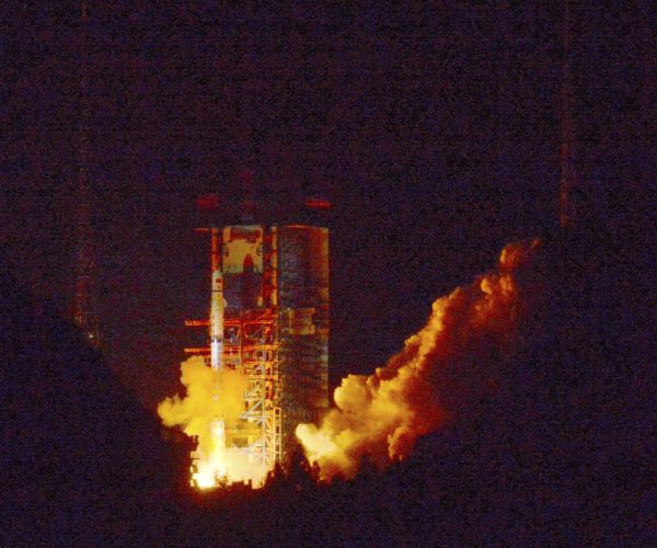 Experts: China Far Side Lunar Mission Potentially Historic