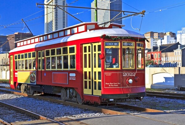 Governments Reassess Value of Streetcar Projects
