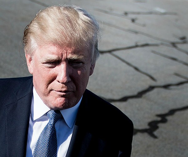 House Dems Pushing Trump to Keep Iran Nuclear Deal 