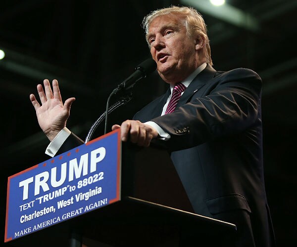 Rasmussen Poll: Trump a Stronger Military Leader than Clinton