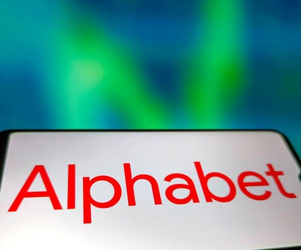 Alphabet Hits $3 Trillion Market Capitalization for 1st Time