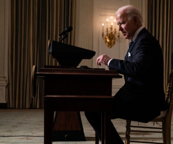 WH, Dems Nix GOP Bid to Split Virus Stimulus Into Smaller Bits