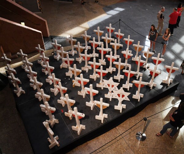 memorial crosses and stars of david