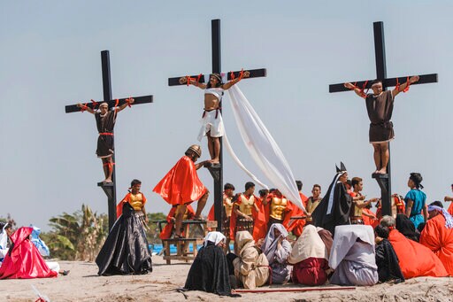 Devotees Nailed to Crosses on Good Friday in Philippines
