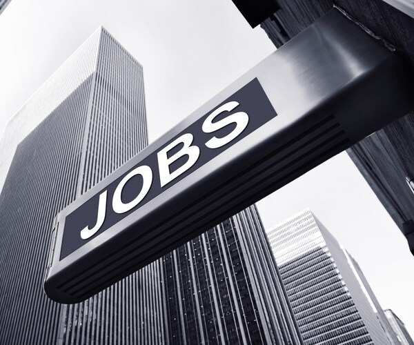 Fed's Powell Sees Long Road Ahead for Jobs Market