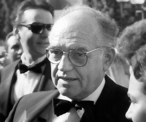 Richard Dysart Dies: Played Leland McKenzie in 'LA Law'