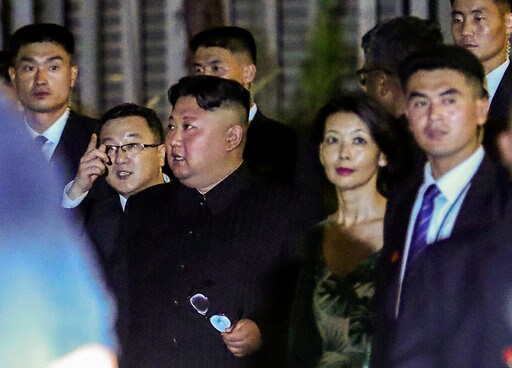 Kim Takes Night Tour of Singapore Ahead of Summit with Trump